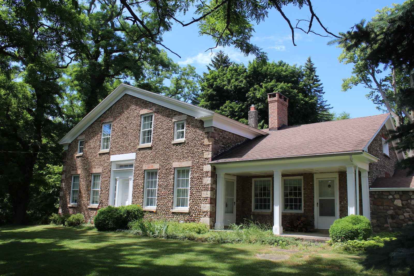 Kendall - 16967 Roosevelt Highway